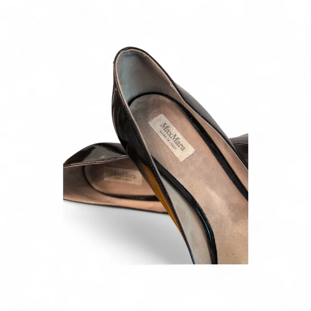 Max Mara Black Patent Leather Peep Toe Pumps Stiletto Heels Made in Italy‎ Sz 39